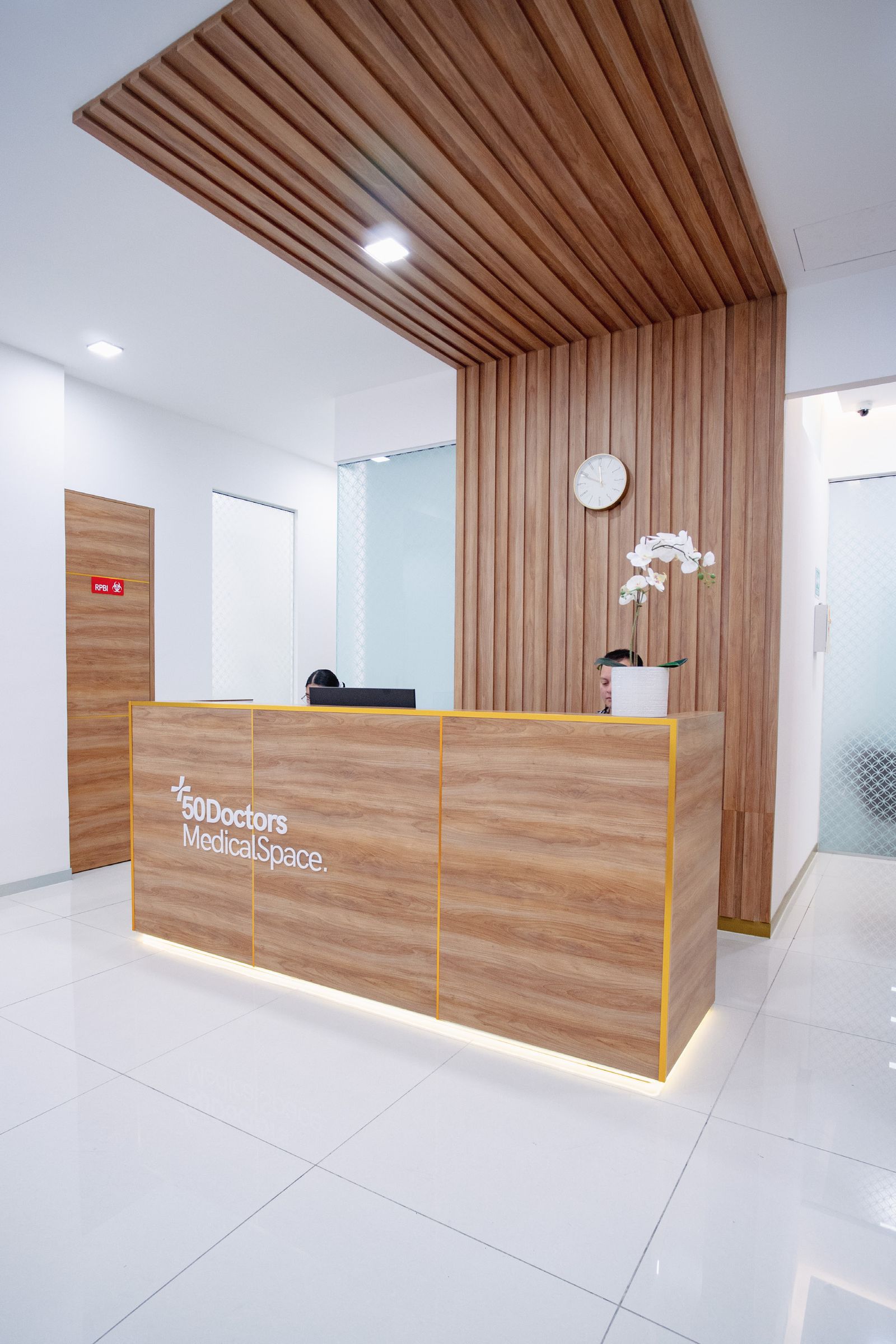Recepción de 50 Doctors Medical Space